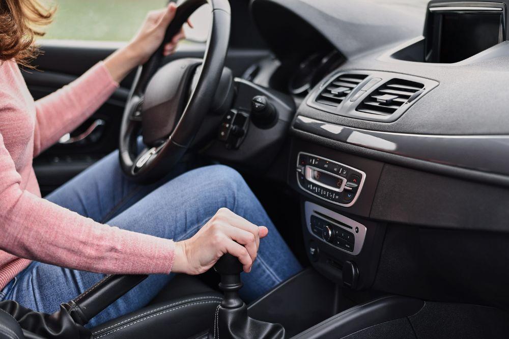How to Drive a Manual Car in Australia: A Beginner's Step-by-Step Guide